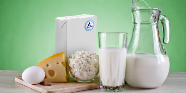 Молочная продукция на траве