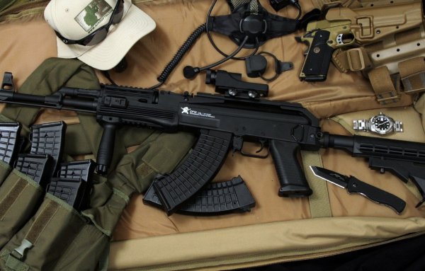Автомат Калашникова АК-47
