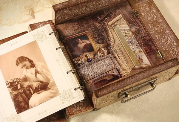Фотоальбом в старинном стиле