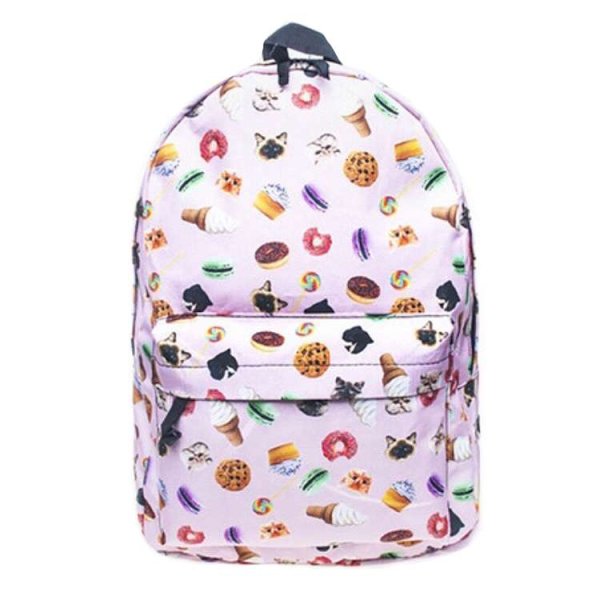 Девушка с рюкзаком