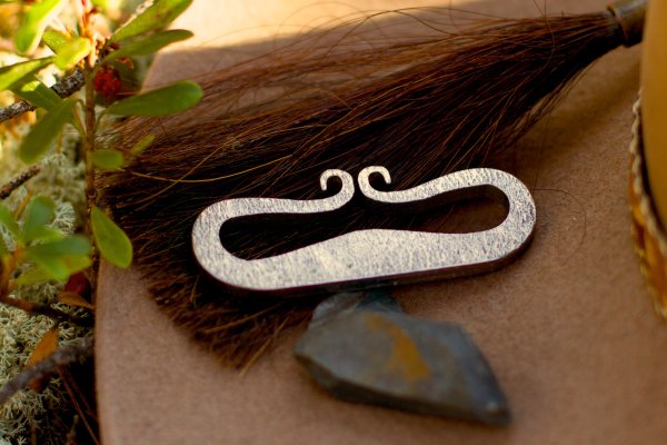 Кресало калачевидное