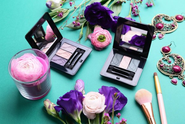 Тени НЛ Интернешнл