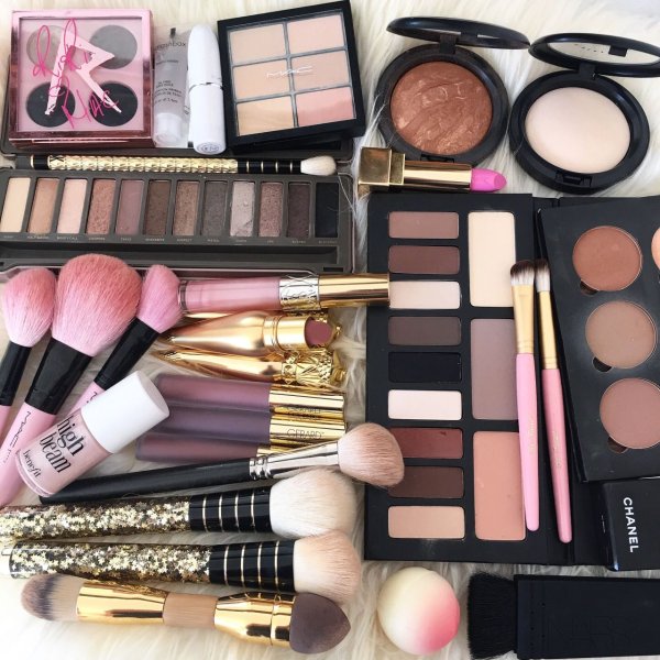 Косметика Новогодняя коллекция