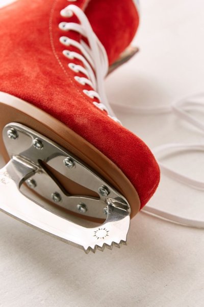 Острые коньки