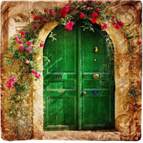 Закрытая дверь