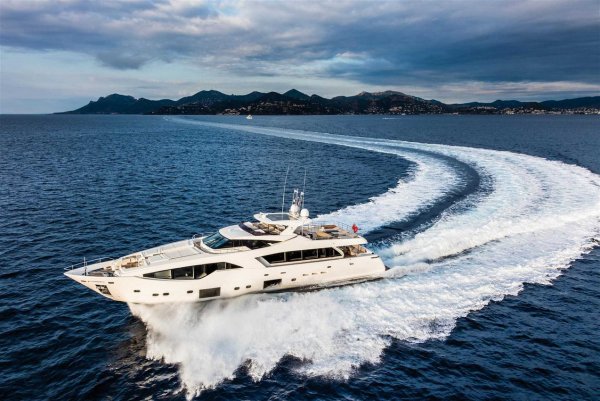 Супер яхты Океанские