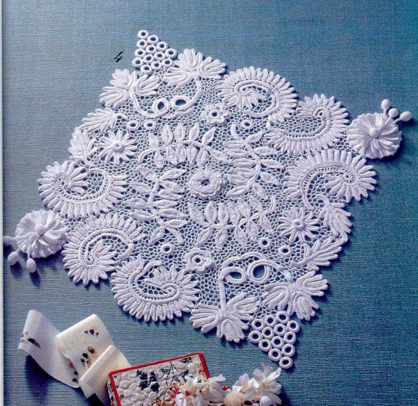 Салфетка ирландского кружева