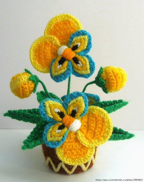 Вязаные цветы крючком