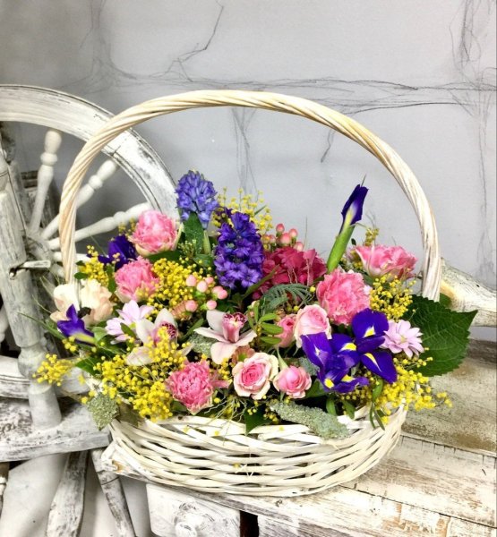 Красивые корзины с цветами