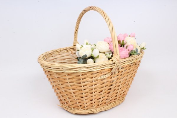 Корзинка желтая картинка на белом фоне