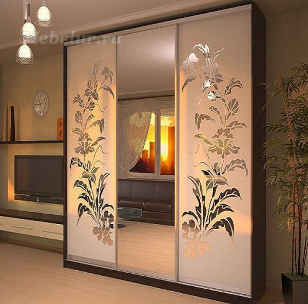 Шкаф Рамир с пескоструем