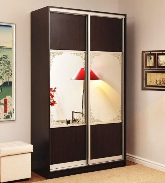 Шкаф-купе 1500х600х2400 с зеркалом