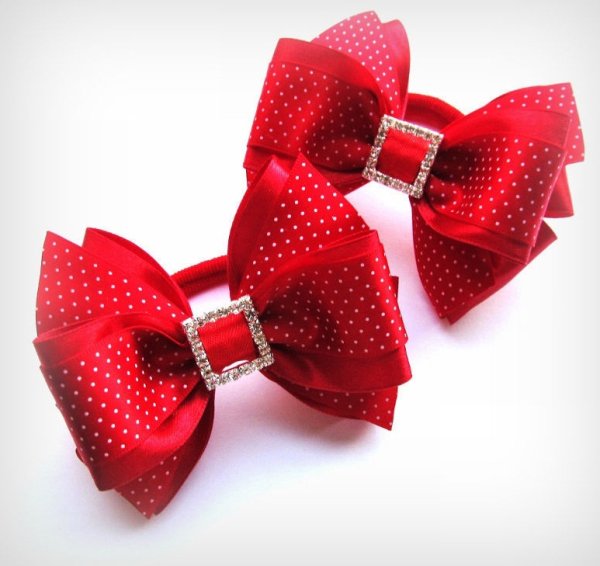 Резинка с бантиком