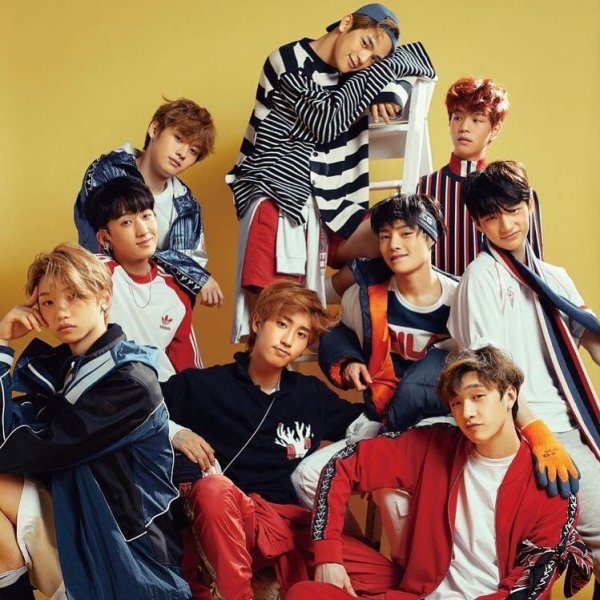 Корейская группа Stray Kids