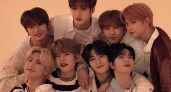 Группа Stray Kids 2021