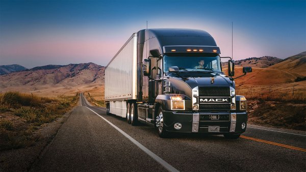 Mack Trucks Грузовики 2020