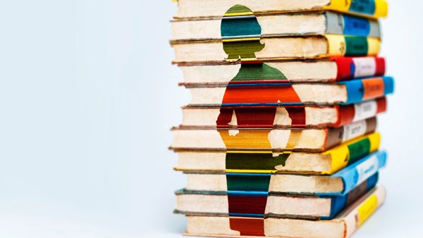 Стопка книжек