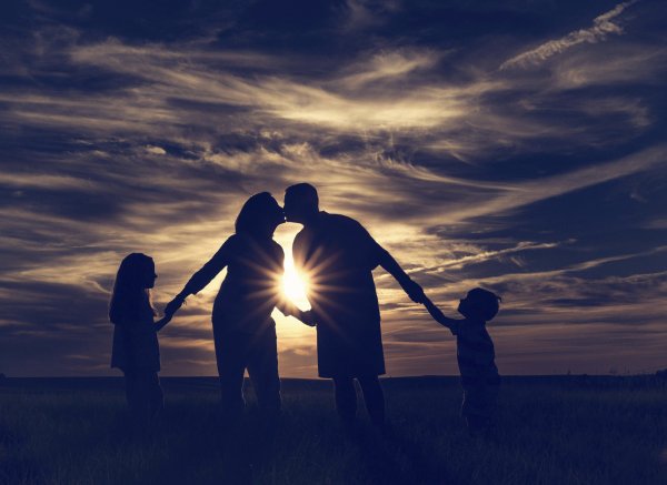 Счастливая семья