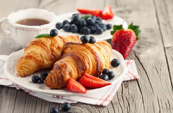 Французская еда круассан