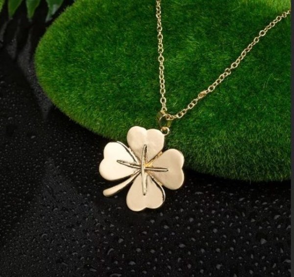 Золотой четырехлистный Клевер