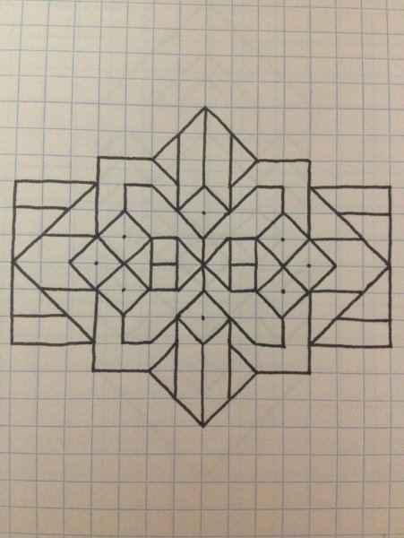 Рисование по клеточкам ручкой