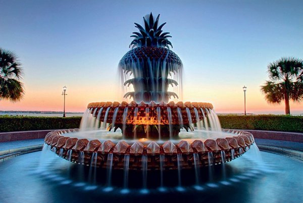 Фонтан в виде ананаса в Чарлстоне