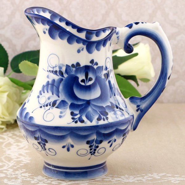 Роспись кувшинчиков Гжель