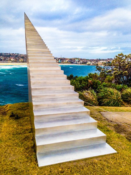 Огромная лестница