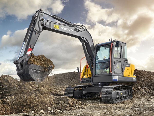 Экскаватор «Volvo ec220dlr»