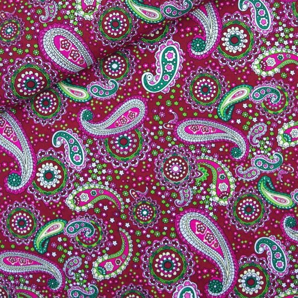 Принт пейсли в одежде