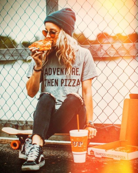 Мужик с бородой в рубашке