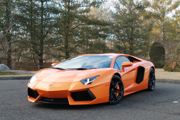 Lamborghini Aventador lp700