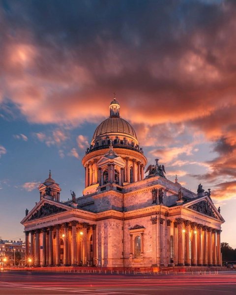 Исаакиевский собор в Санкт-Петербурге