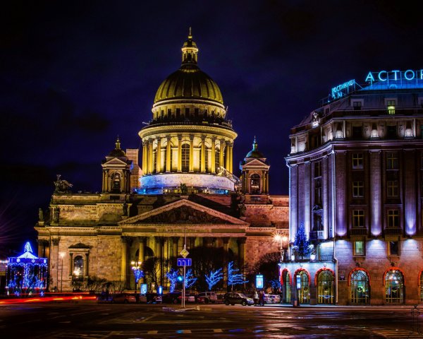 Питер Исаакиевский собор пасмурно