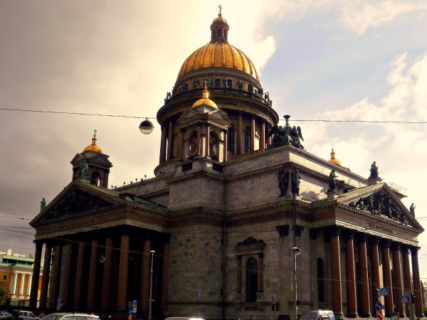 Исаакиевский собор в Санкт-Петербурге