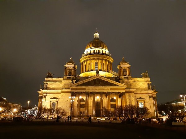 Питер зима Исаакиевский собор