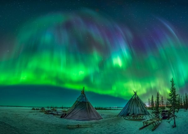 Северное сияние Ямал Салехард