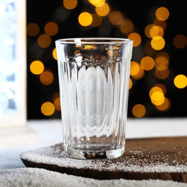 Стеклянный стакан гранёный