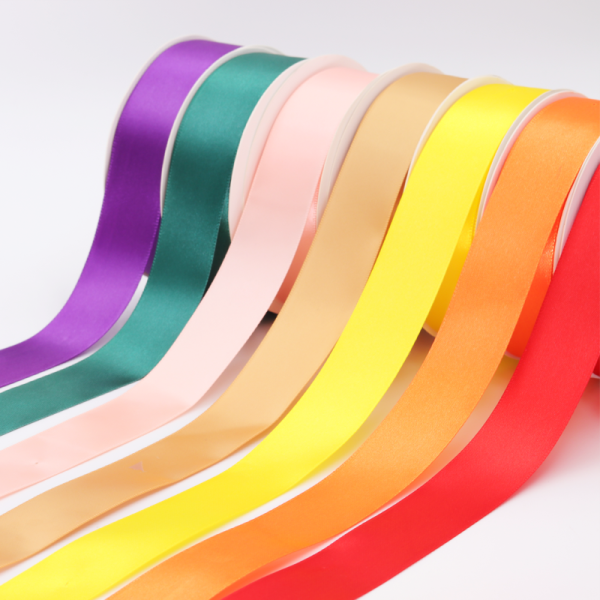 Цветная лента 30мм х 200 м