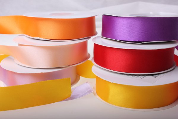 Золотистая лента