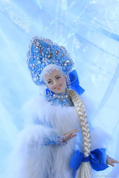 Красивая Снегурочка