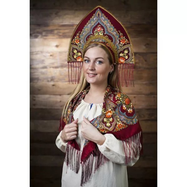 Кокошник с платком