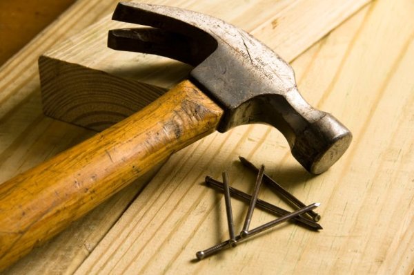 Красивый молоток