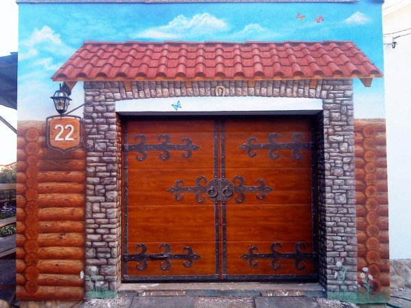 Украшение деревянных ворот