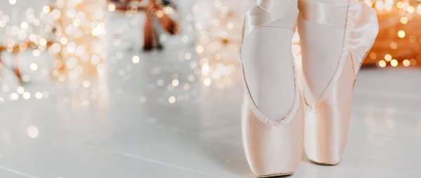 Фон для презентации пуанты