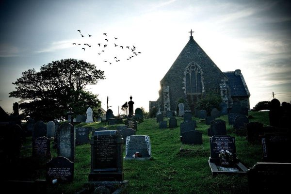 Кладбище Graveyard