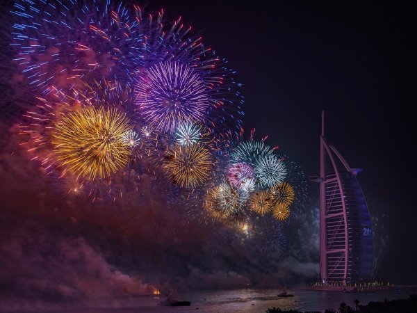 Burj al arab фейерверк