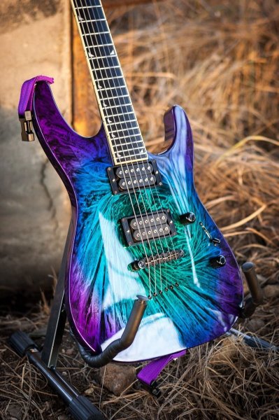 Красивые электрогитары