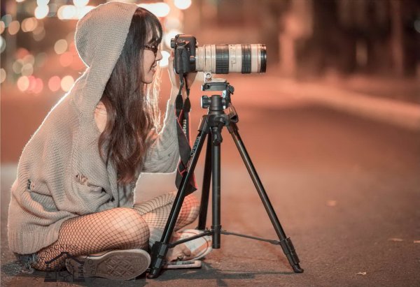 Девушка фотограф
