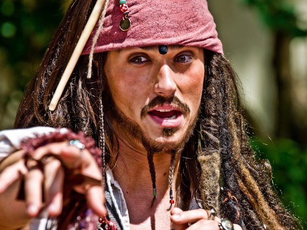 Джонни ДЕППДЖЕК Воробй